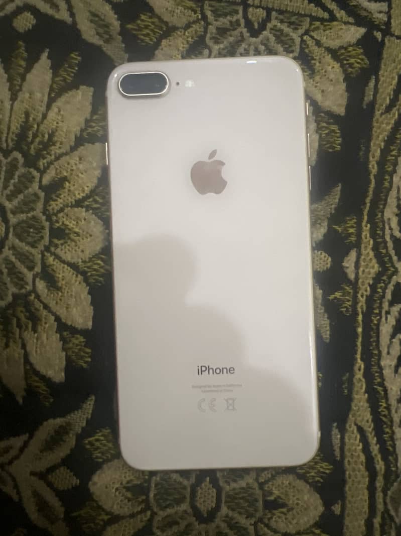 Apple iPhone 8 Plus 0