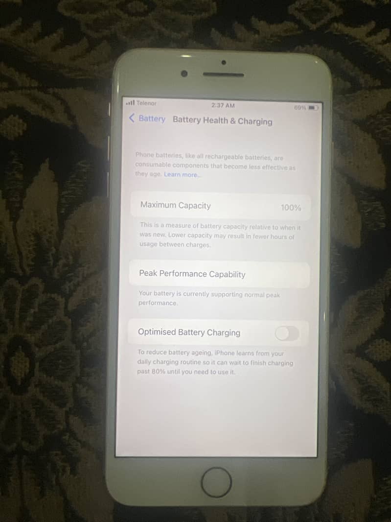 Apple iPhone 8 Plus 1