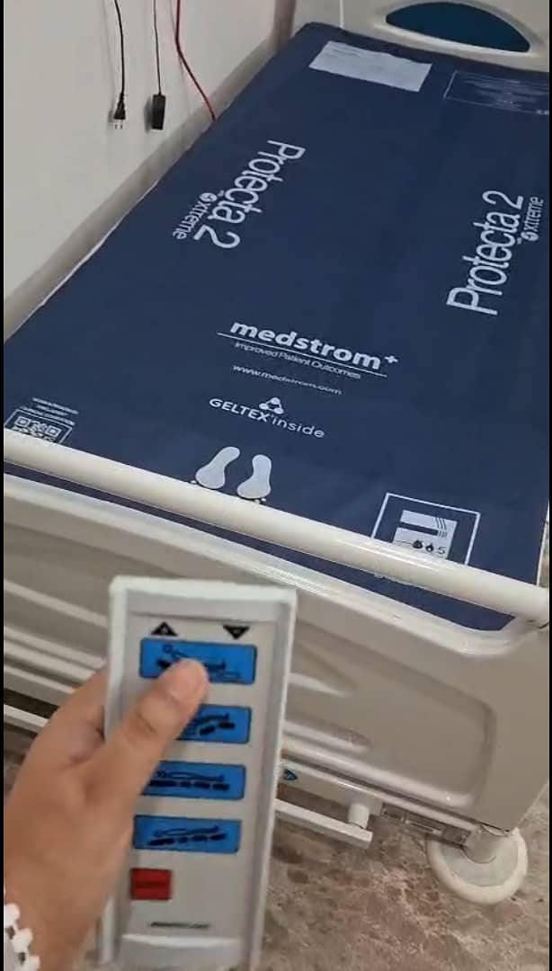 Electric bed wiith 5 function 4