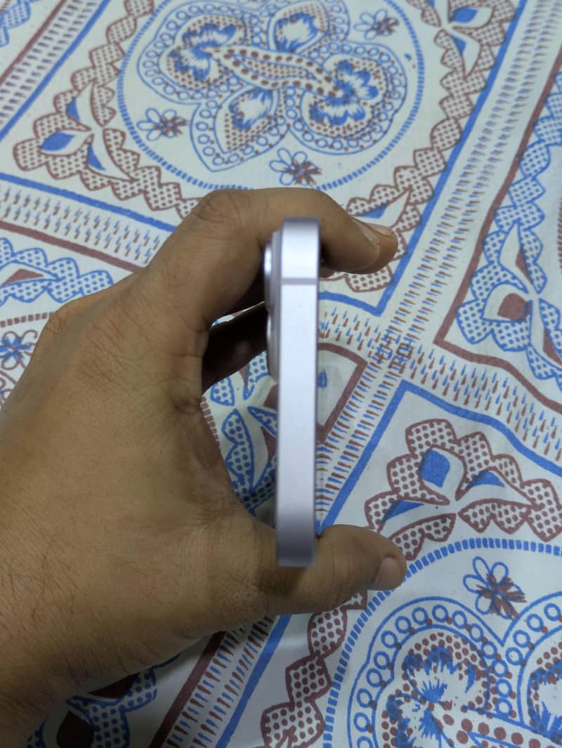 Apple iPhone 14 5