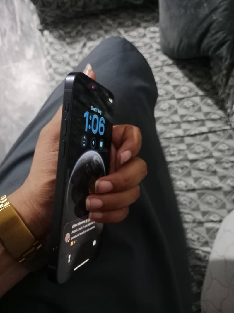 Apple iPhone 12 2
