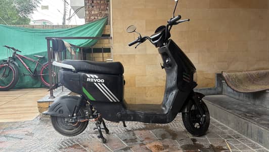 REVOO MODEL A10 FOR URGENT SALE