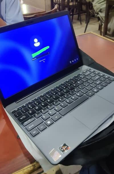 PM laptop 2025-26