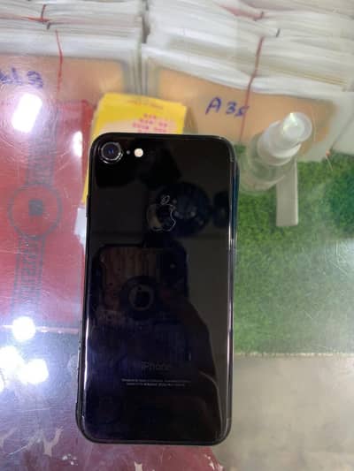Apple iPhone 7