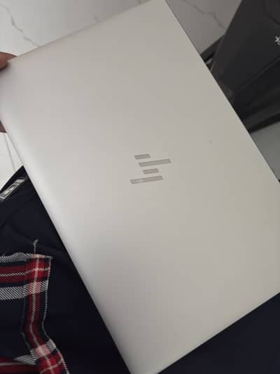 Hp elitebook 845 g8