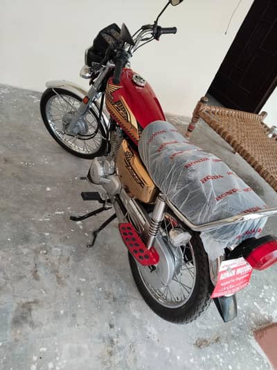 Honda CG 125 Gold Edition Urgent Sale