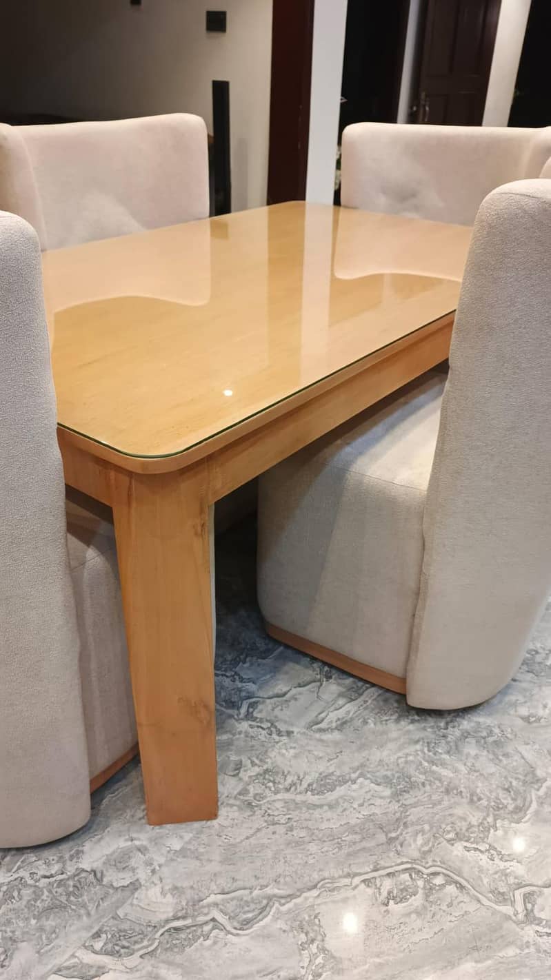 dinning table 3