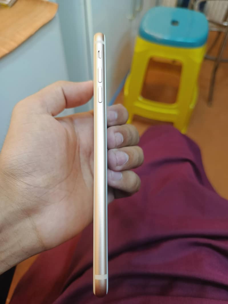 Apple iPhone 8 Plus 2