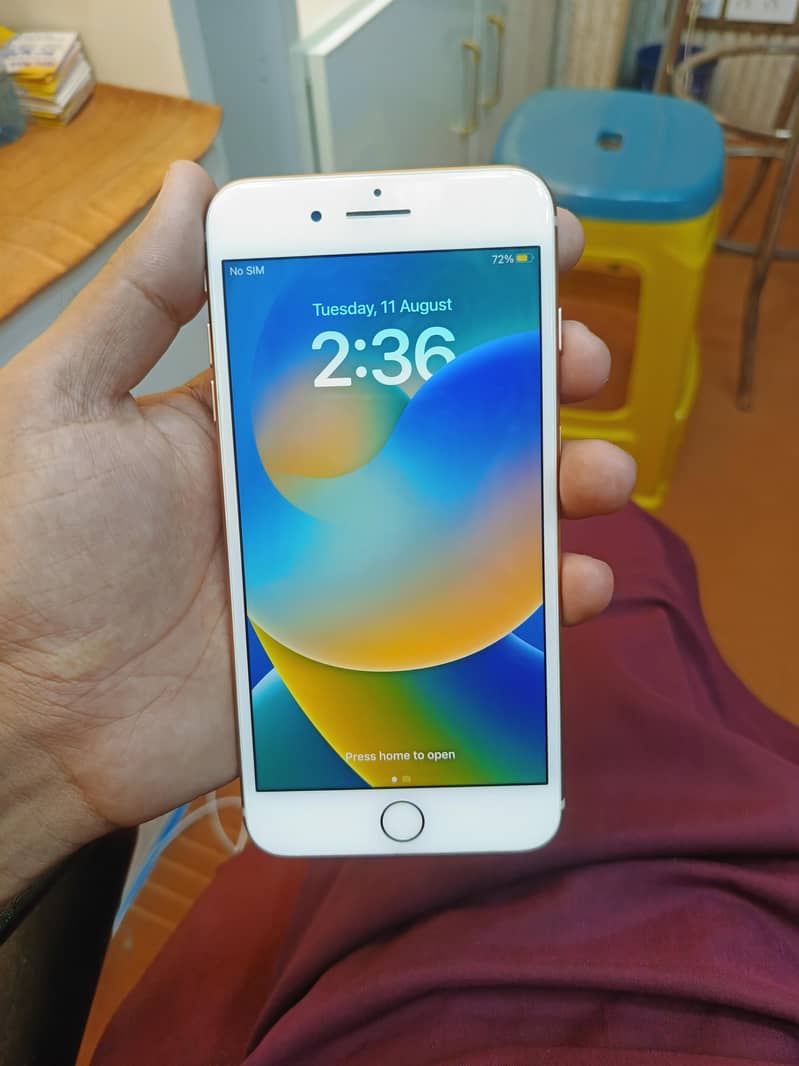 Apple iPhone 8 Plus 5