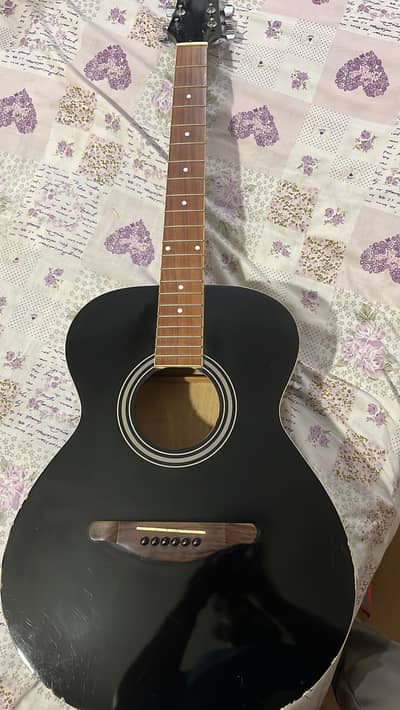 Best Quality used Guitar. strings can also be installed if you buy