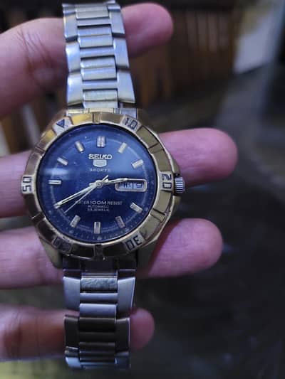 seiko 5 sports