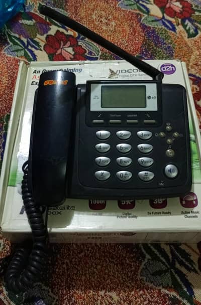 World Call Phone Set