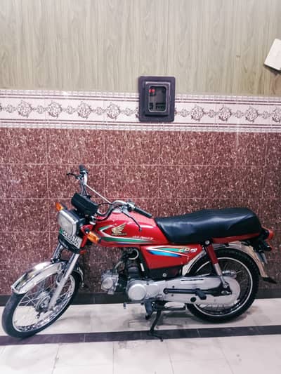 Honda cd 70 2015/2016 model