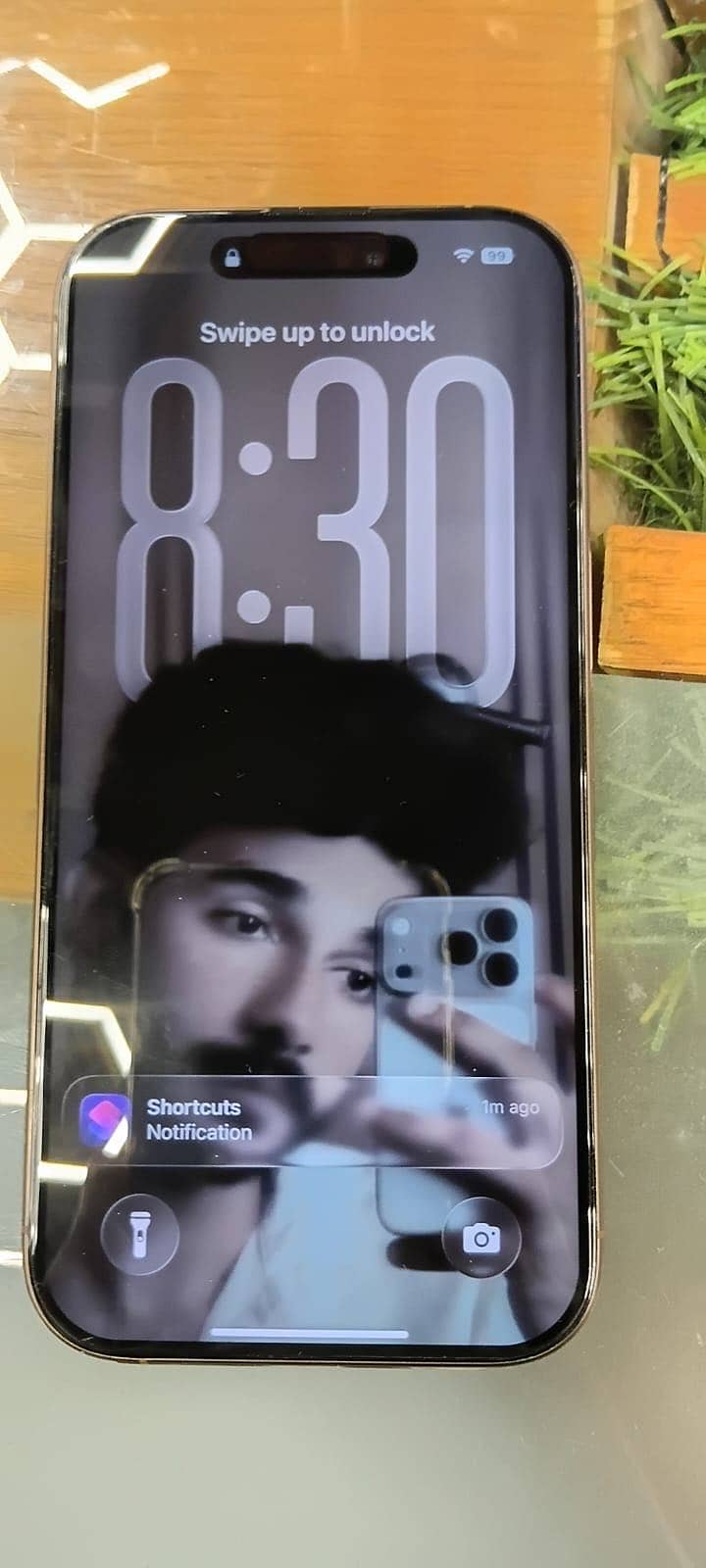 Apple iPhone 16 Pro 1