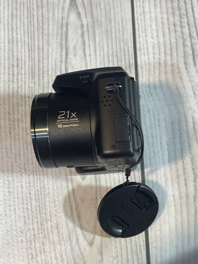 Panasonic LZ20