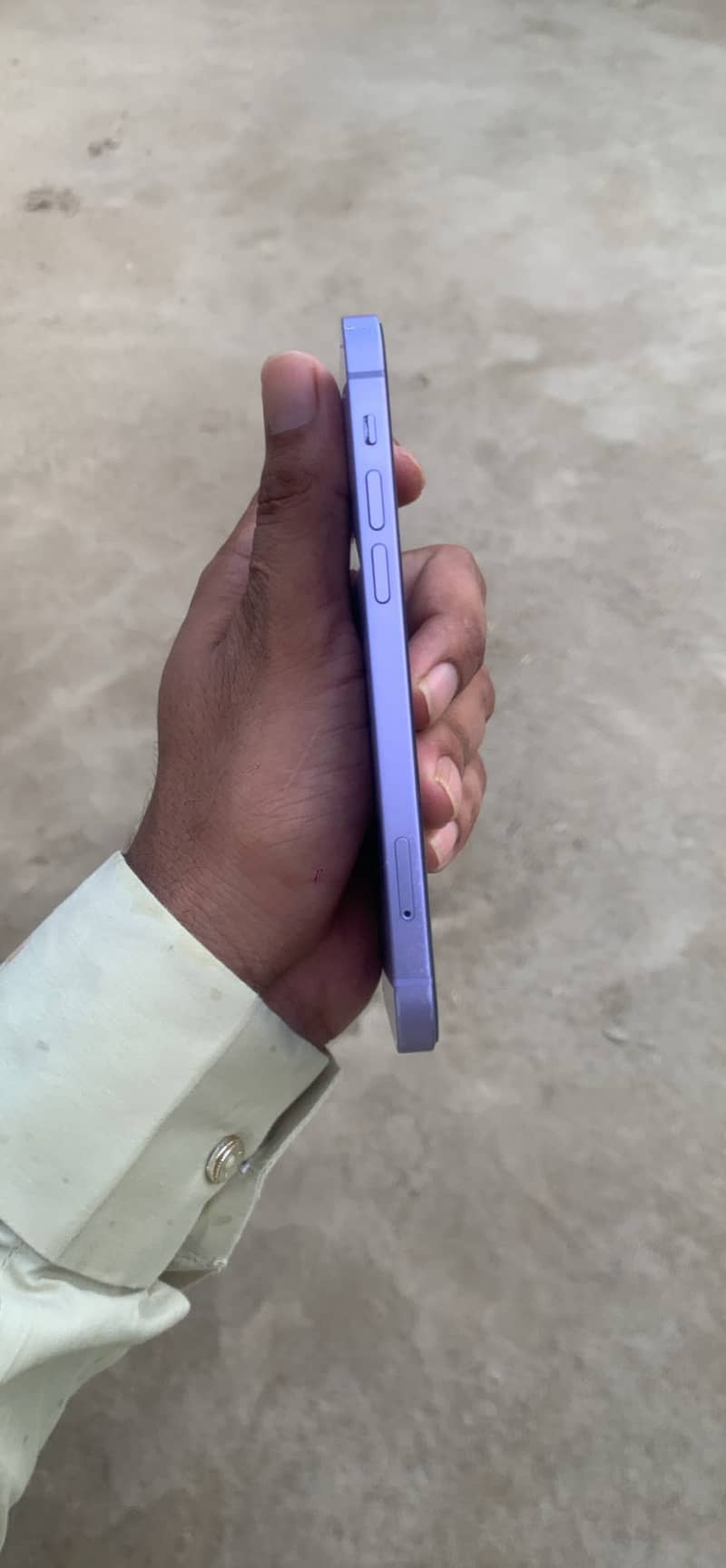 Apple iPhone 12 1