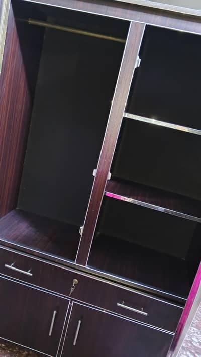 wooden Almaari  good condition