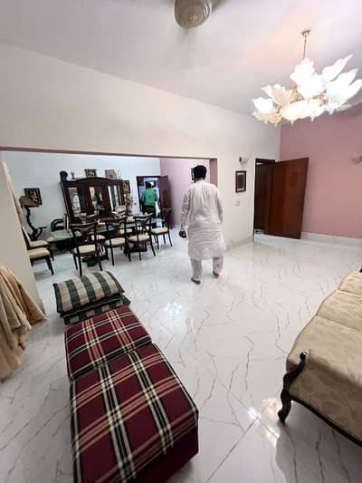 EXCELLENT RENTAL OPPORTUNITY: LUXURIOUS 500 SQ YARD UPPER PORTION FOR RENT IN DHA PHASE 7, KARACHI