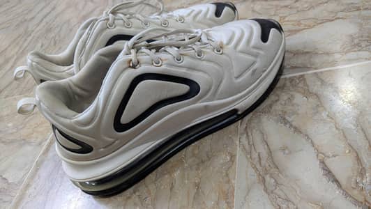 White Sneakers – Stylish Casual Shoes
