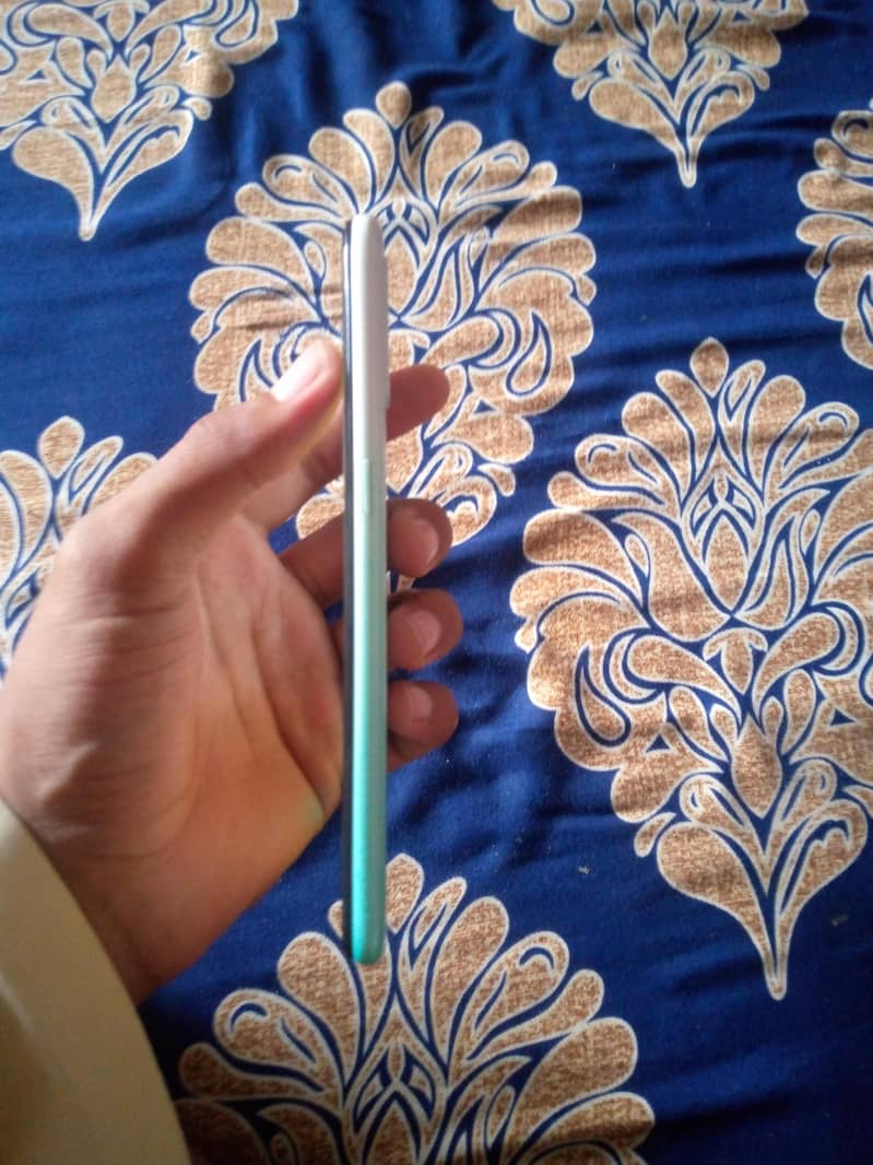OPPO A31 2