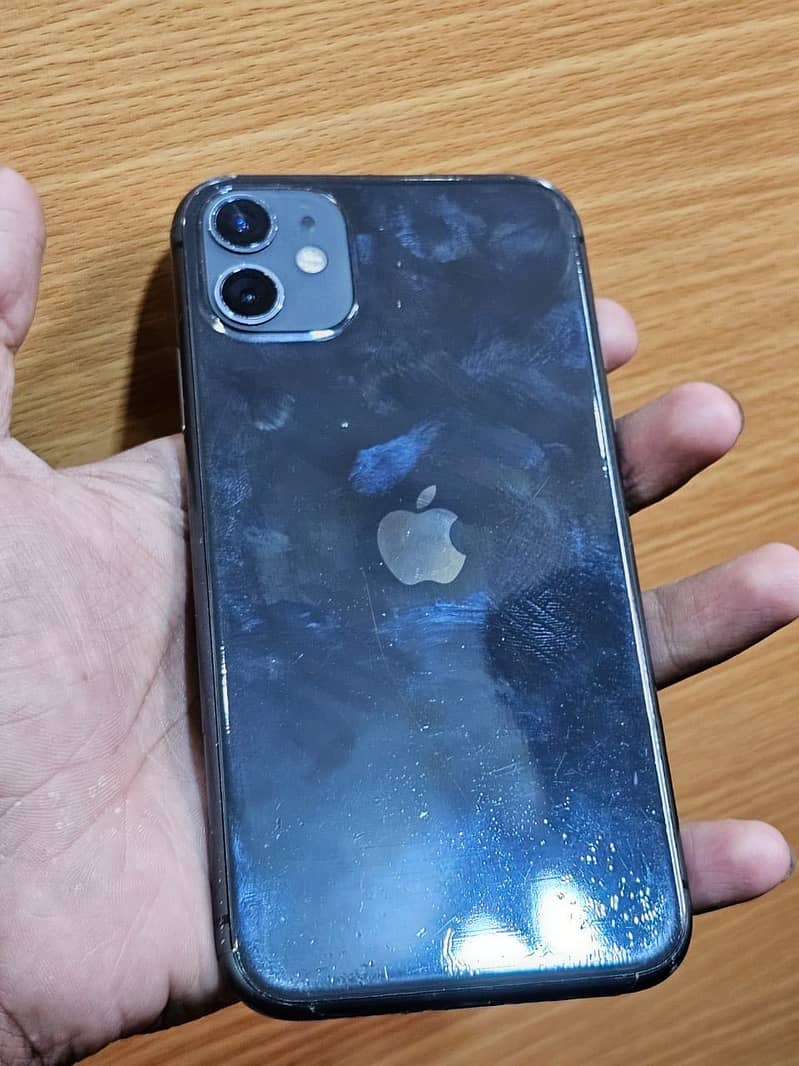 Apple iPhone 11 3