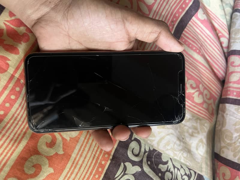 Apple iPhone 11 Pro Max 9