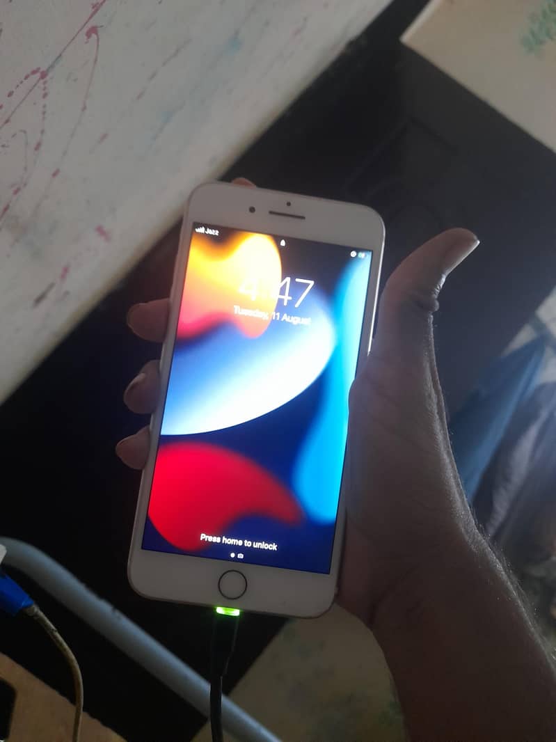 Apple iPhone 7 Plus 1