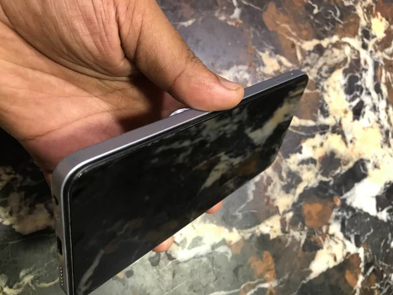 Tecno Spark 20C 4