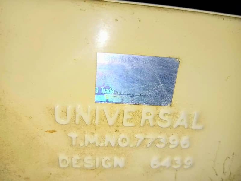 Universal Stabilizer 1600 Watts 2