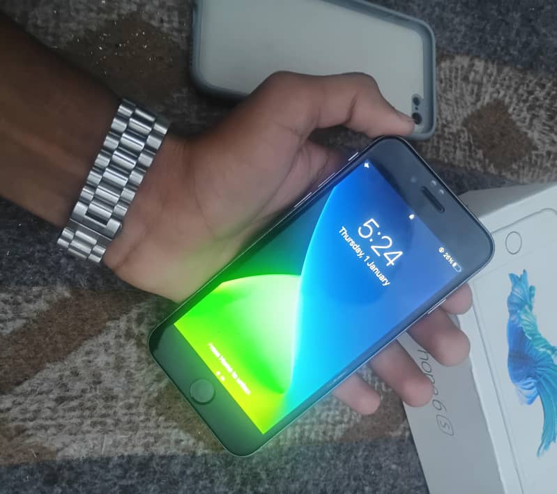 Apple iPhone 6S 3