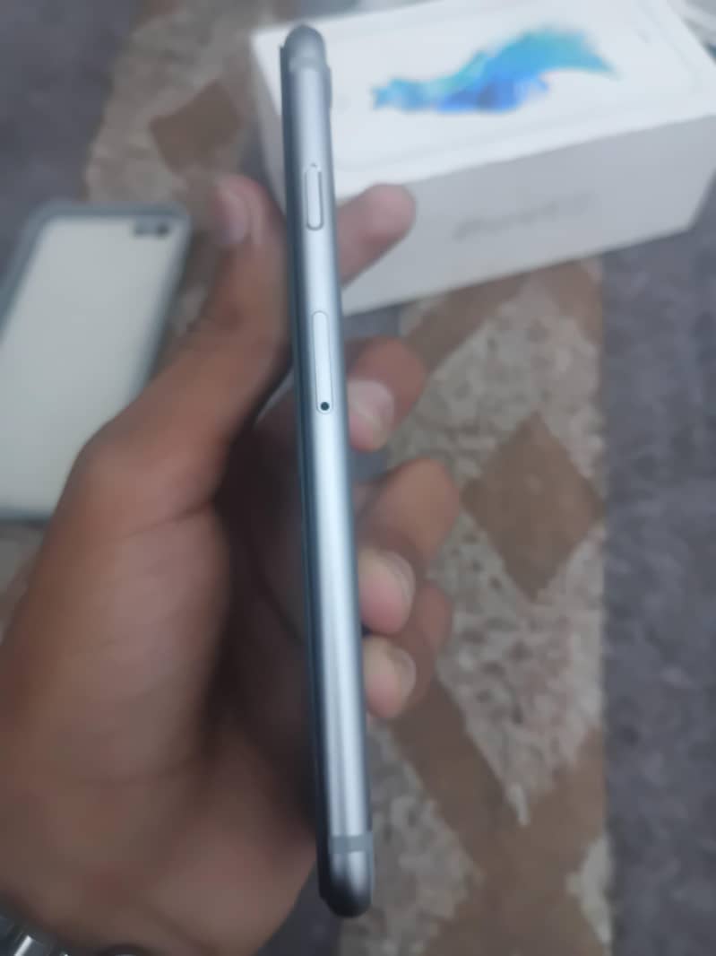 Apple iPhone 6S 7