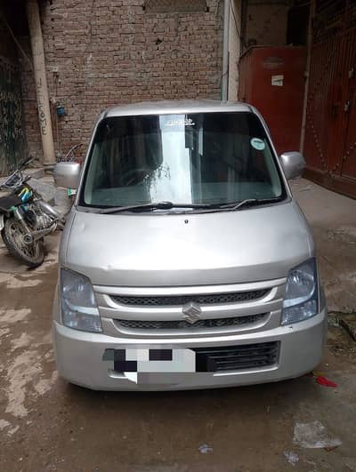 Suzuki wagan R 2013 model