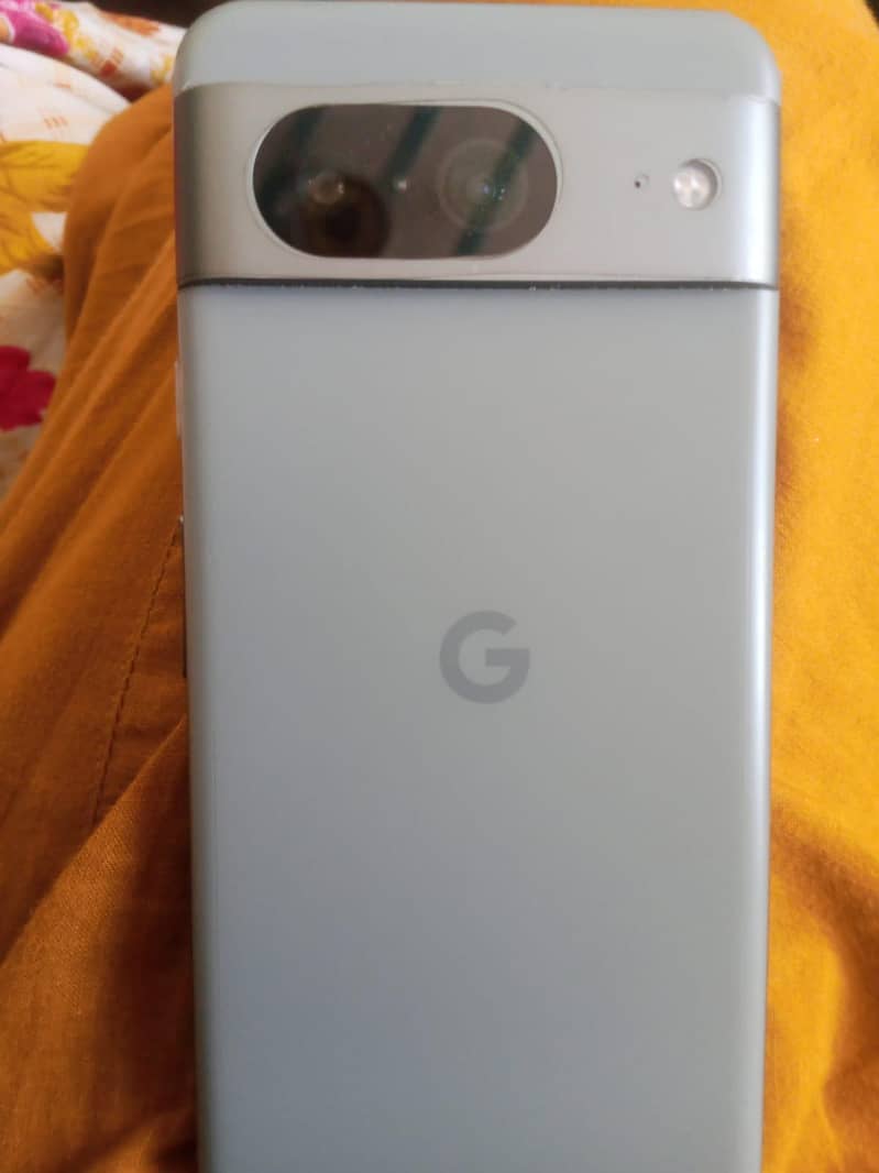 Google Pixel 8 9