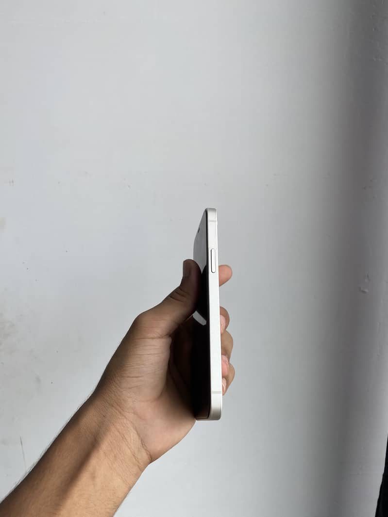 Apple iPhone 12 1