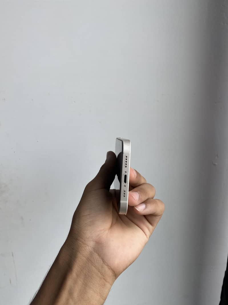 Apple iPhone 12 2