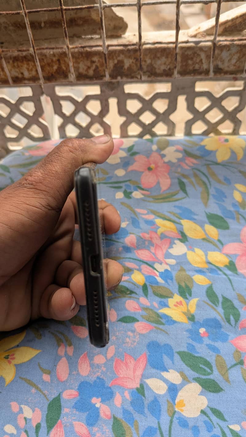 OPPO A37 2