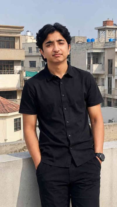 HAMZA AKBAR