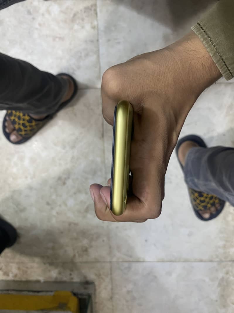 Apple iPhone 11 2