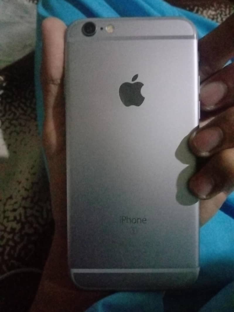 Apple iPhone 6S 1