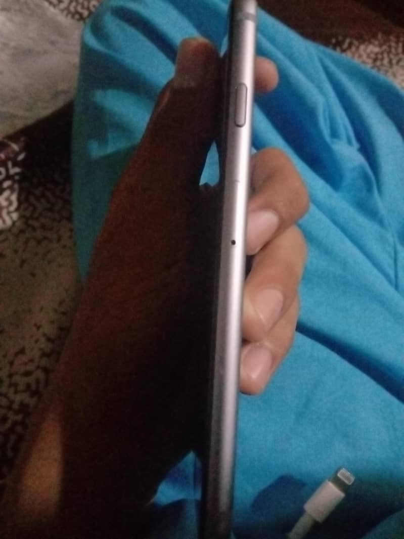 Apple iPhone 6S 2