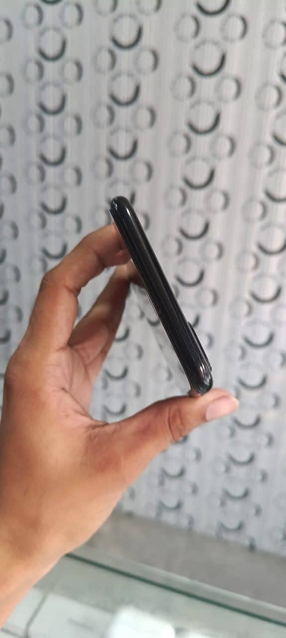Apple iPhone 7 Plus 4