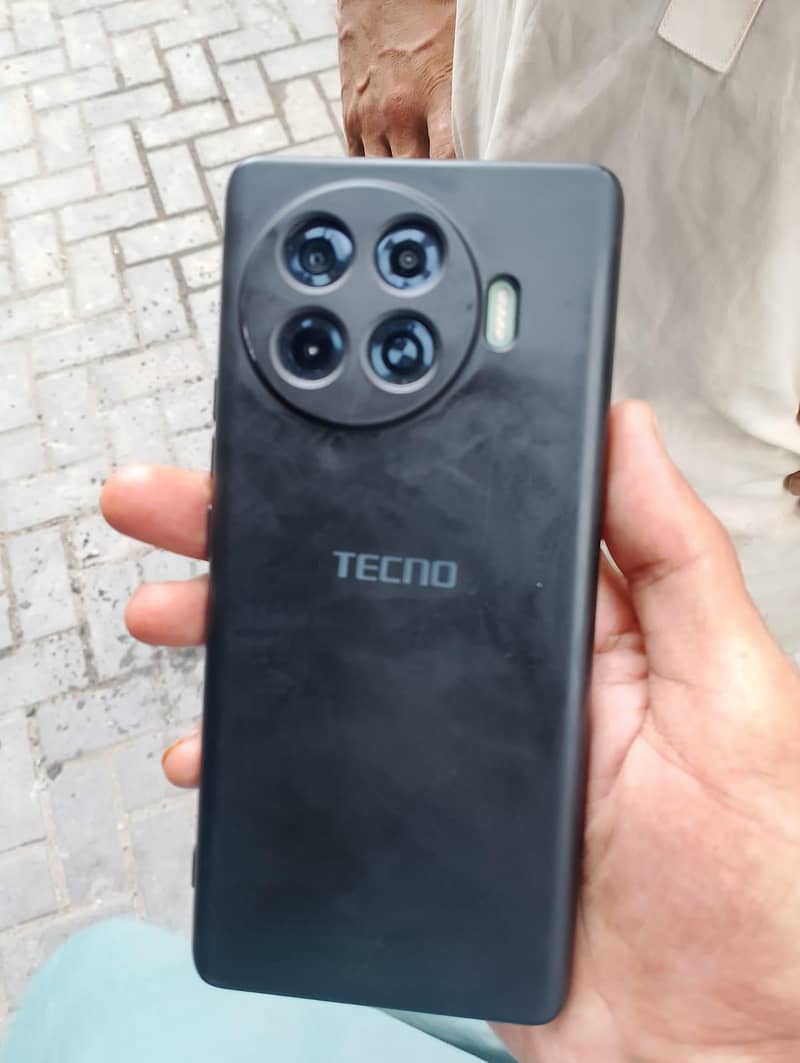 Tecno Spark 20 Pro Plus 2