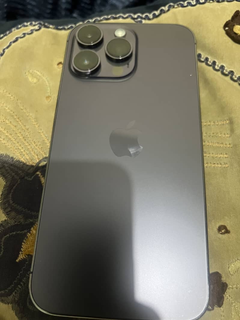 Apple iPhone 14 Pro Max 0
