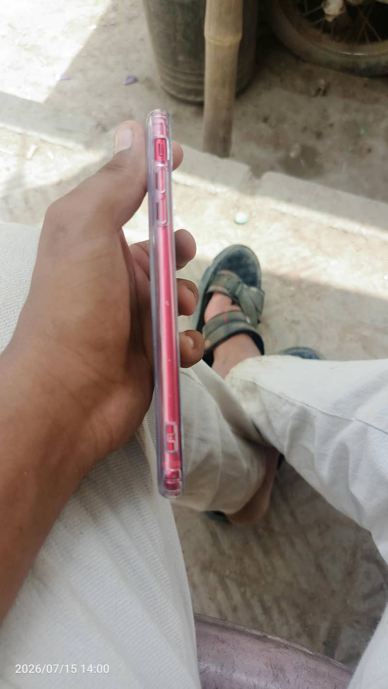 Apple iPhone 8 Plus 2