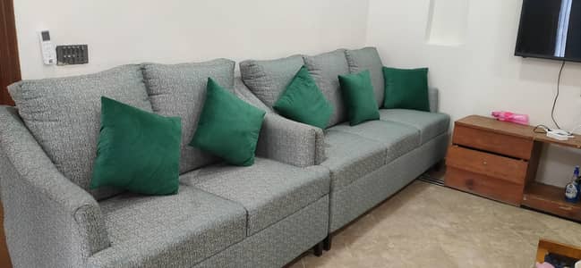 6 seater sofa 15 days used