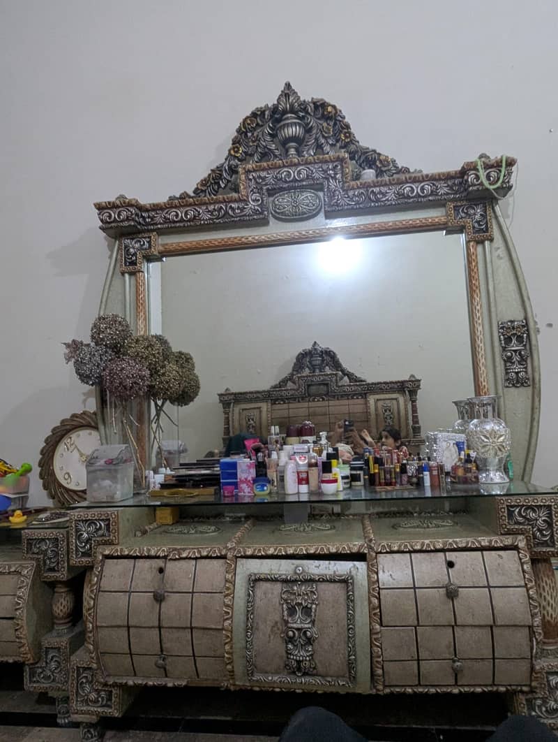 Bed and Dressing table 3