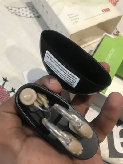 new hearning aids style left or right hearing aids with charge