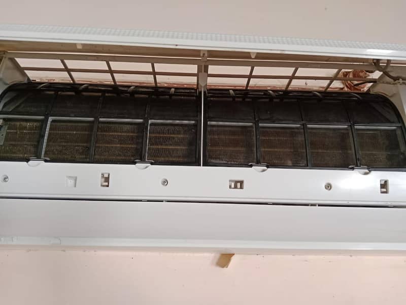 ہاں یار اے سی ڈی سی انوائٹر. 1.5 ٹن اوریجنل گیس اوپن ریپیئر نہیں 1