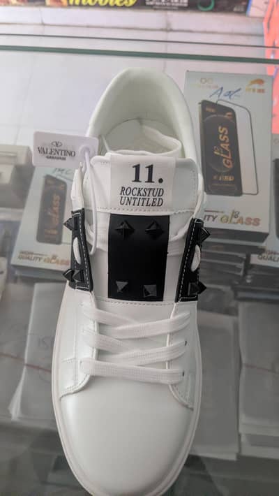 Valentino Garavani shoes 43 no not used new one