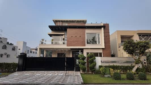 One Kanal House In K Block Of DHA Phase 6 near K Club With Basement And All Other Facilities Urgent For Sale